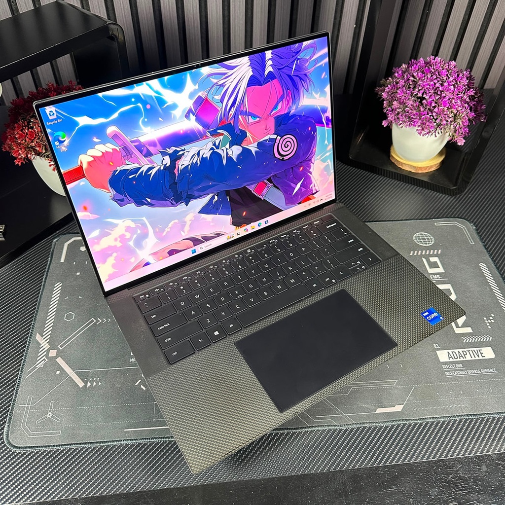 Dell XPS 15 9510 / NVIDIA RTX 3050 / i7 11th gen / 16GB RAM / 512GBSSD / 16" (1)