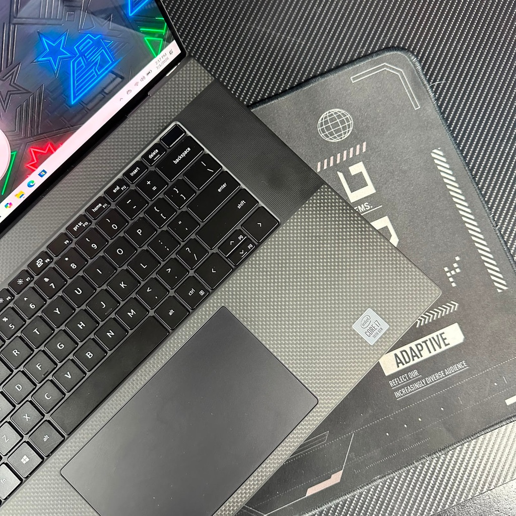 Dell XPS 17 9700 TACTIL / i7 10850H / NVIDIA RTX 2060 6GB / 32 GB RAM / 512GB S (3)