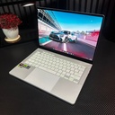 Asus Zephyrus G14 OLED 3K+ / RYZEN 9 8945HS / RTX 4070 / 32GB RAM DDR5 / 1TB SSD